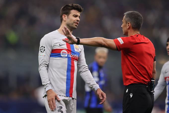 Gerard Pique v pogovoru s Slavkom Vinčićem. | Foto: Guliverimage/Vladimir Fedorenko