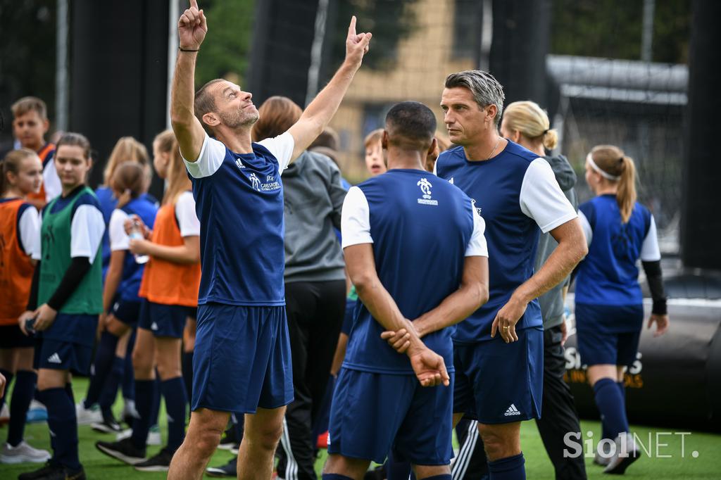 Uefa Ljubljana 2019 Trg Republike Nogomet v šolah