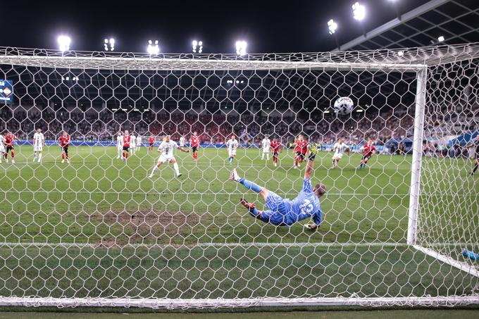 Slovenija in Avstrija sta se v sosedskem spopadu "prijateljsko" razšli z 1:1. | Foto: www.alesfevzer.com