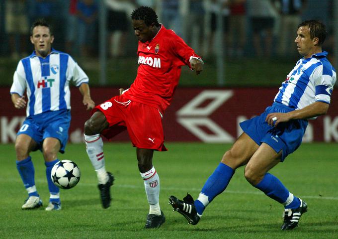 Mohamed Kallon je na dvoboju v Novi Gorici prispeval dva zadetka. | Foto: Reuters