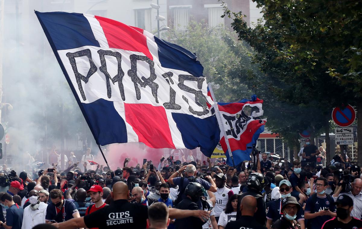 PSG navijači | PSG je v poletnem prestopnem roku poskrbel za še eno odmevno in drago okrepitev. | Foto Reuters