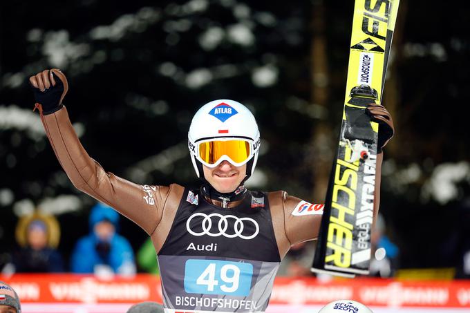 Kamil Stoch nadaljuje odlično serijo. Zmagal je še tretjič zapored. | Foto: Reuters