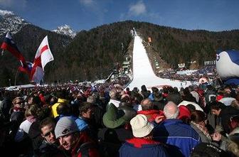 Deset Slovencev v boj za petkovo tekmo