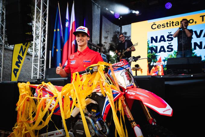 Tim Gajser sprejem | Foto: Blaž Weindorfer/Sportida