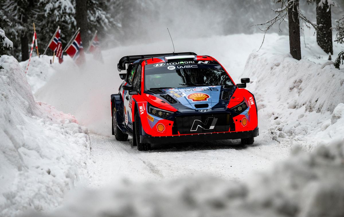 reli Švedska Ott Tänak Hyundai |  Ott Tänak je odstopil že na dopoldanskem delu petkove etape. | Foto Red Bull Content Pool