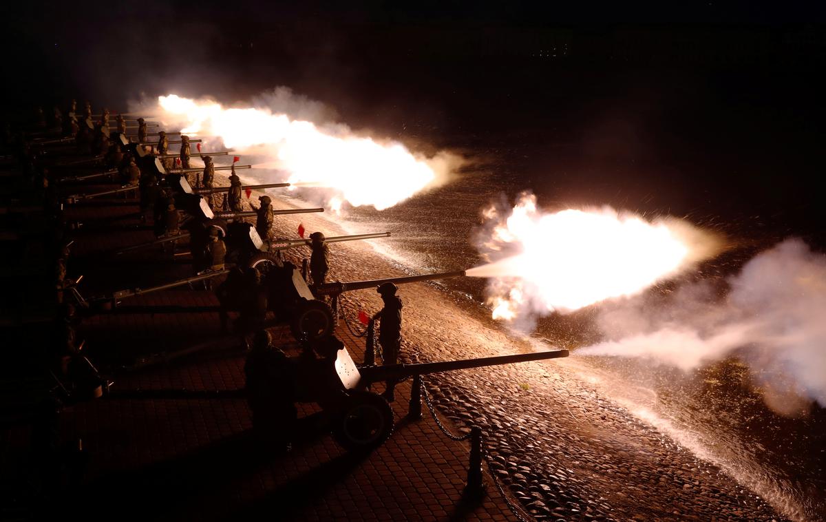 ruska vojska | Tako Moskva kot Kijev sta v zadnjih tednih okrepila zračne napade na obmejne regije, poroča francoska tiskovna agencija AFP. | Foto Reuters