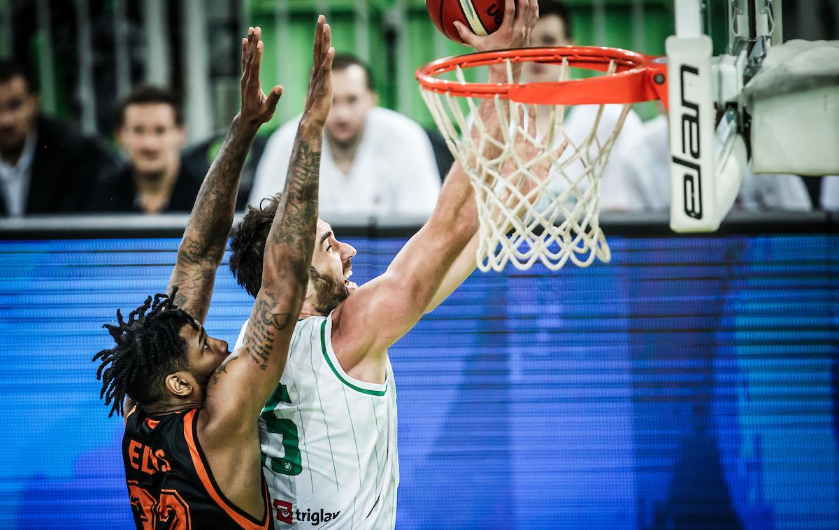 Mirza Begić Petrol Olimpija | Mirza Begić je ob porazu vknjižil dvojni dvojček. | Foto Vid Ponikvar/Sportida