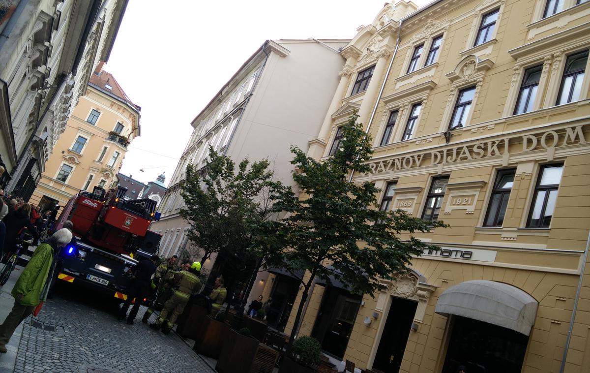 Gasilska akcija v središču Ljubljane | Foto Vid Libnik