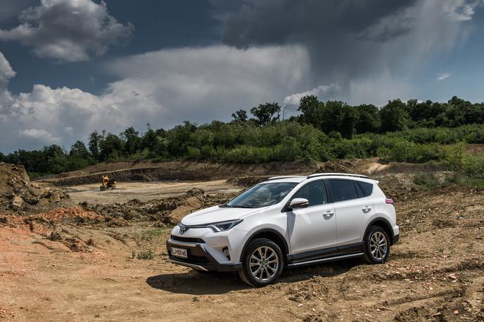 Toyota RAV4 - navdih legende za dobrobit družine - fotogalerija advertorial članka | Foto Klemen Korenjak