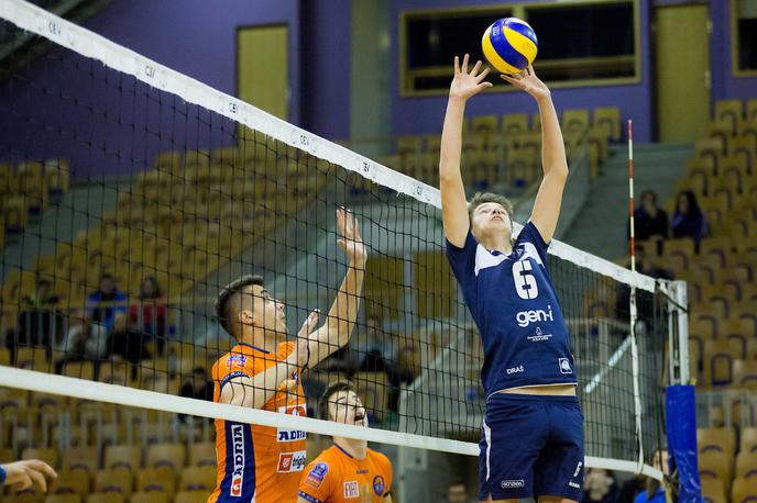 Jani Godnič (desno), 2014 | Jani Godnič (desno) je zadnja tri leta igral za Triglav, pred tem je nosil tudi dres novogoriškega GO Volleyja. | Foto Vid Ponikvar