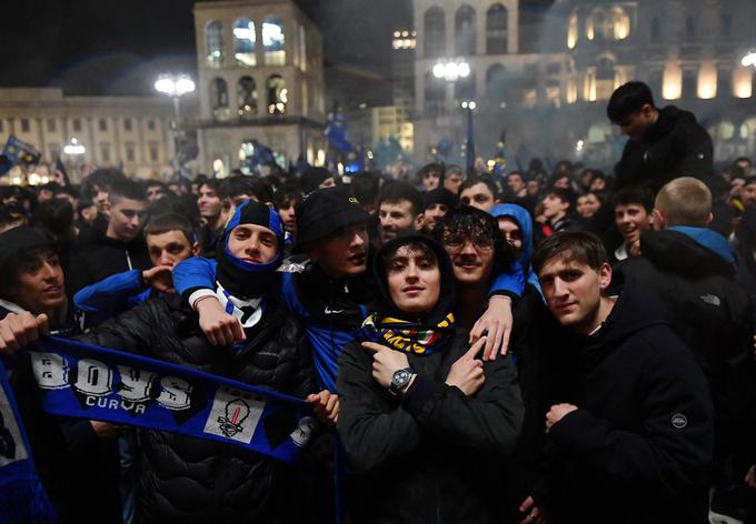 V Milanu sredi noči | Foto: Reuters