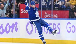 Marner zadel dvakrat za zmago Toronta #video