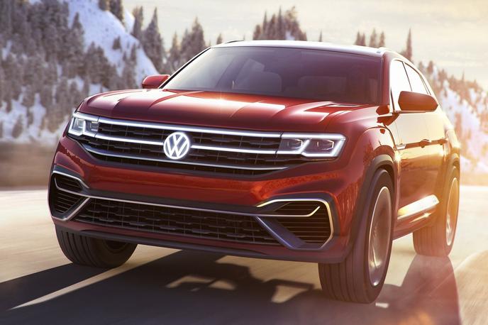 Volkswagen logo R | Prvi bo novi logotip dobil novi volkswagen atlas cross sport, ki so ga lani kot koncept predstavili na avtomobilskem salonu v New Yorku. | Foto Volkswagen