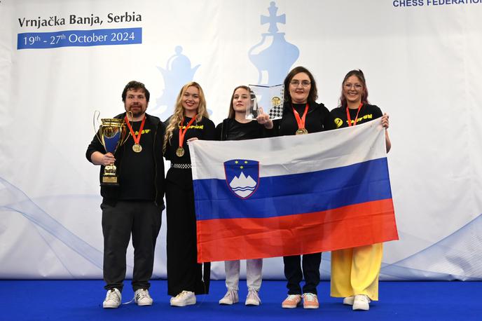 Tajfun-ŠK Ljubljana laura Unuk | Šahistke Tajfun-ŠK Ljubljana so po sedmih krogih evropskega klubskega pokala v Vrnjački Banji v Srbiji osvojile zlato medaljo. | Foto Tajfun-ŠK Ljubljana/Facebook