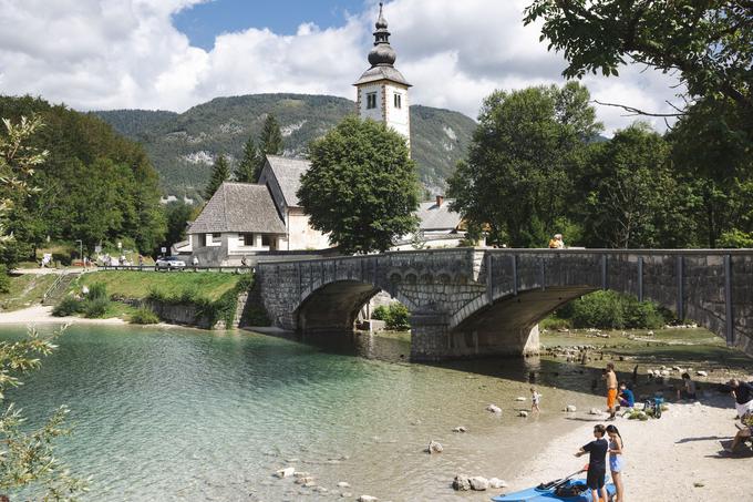 Bohinj je občina z največ površine v Triglavskem narodnem parku, ki je poimenovan po najvišjem slovenskem vrhu Triglavu, Je edini narodni park v Sloveniji. Namenjen je ohranjanju ekosistemov in naravnih procesov, naravnih vrednot, pestrosti habitatnih tipov, živalskih in rastlinskih vrst ter kakovosti in pestrosti krajin. Predstavlja nekaj najdragocenejšega, kar Slovenci premoremo. Triglavski narodni park upravlja Javni zavod Triglavski narodni park (JZ TNP). | Foto: Bojan Puhek