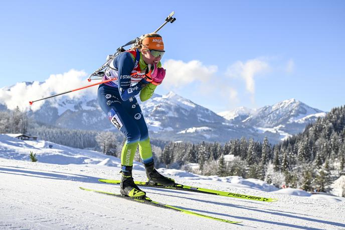 Franziska Preuss do prvega posamičnega zlata, Anamarija Lampič streljala slabo