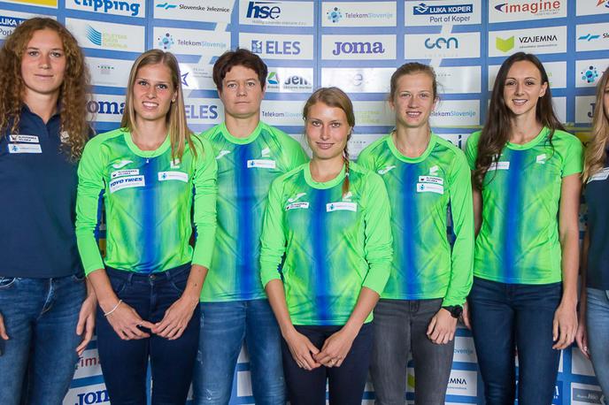 slovenska reprezentanca za Doho 2019 | Slovenska ekipa za Doho 2019: Barbara Špiler, Anita Horvat, Martina Ratej, Maruša Mišmaš, Tina Šutej, Maruša Černjul in Maja Mihalinec. Na fotografiji manjkata Kristjan Čeh in Luka Janežič, ki sta bila v ekipo povabljena naknadno. | Foto Peter Kastelic/AZS