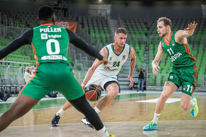 ABA, Cedevita Olimpija - Krka | Košarkarji Cedevite Olimpije so z odlično obrambo onemogočili Novomeščane. | Foto Vid Ponikvar