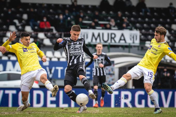 Mariborčani bodo v zadnjem krogu gostovali pri Muri. | Foto: Blaž Weindorfer/Sportida