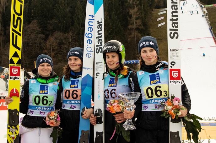 Ljubno Smučarske Skakalke Skoki | Slovenske skakalke so v soboto razveselile navijače. | Foto Matic Ritonja/Sportida