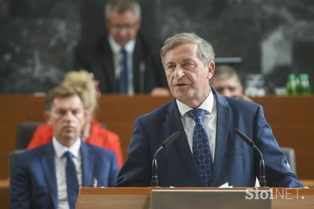 Interpelacija Karl Erjavec