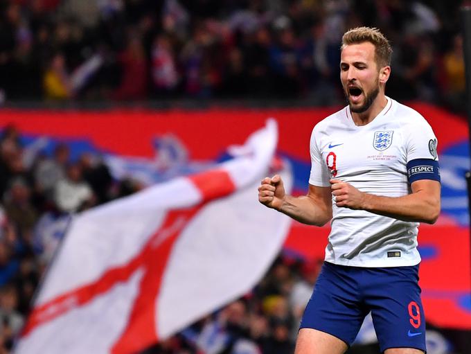 Harry Kane je že v prvem polčasu dosegel kar tri zadetke proti Črni gori. | Foto: Reuters