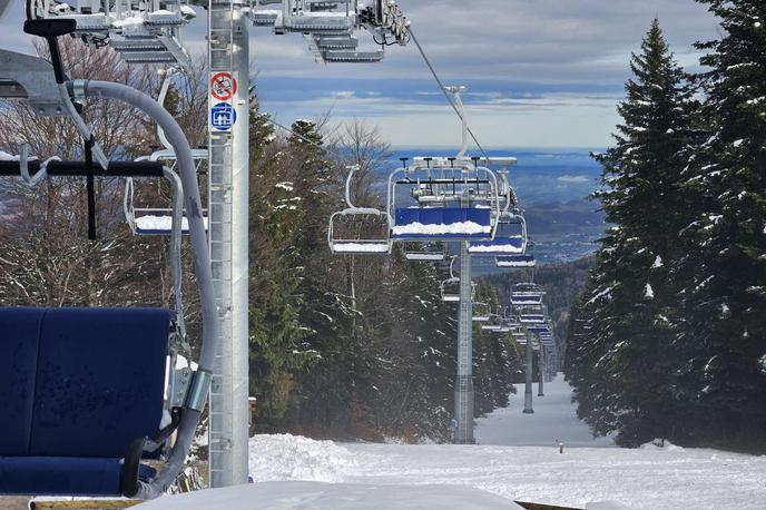 Mariborsko Pohorje, gondola, sedežnica | Na Pohorju sta trčila smučarja. | Foto STA