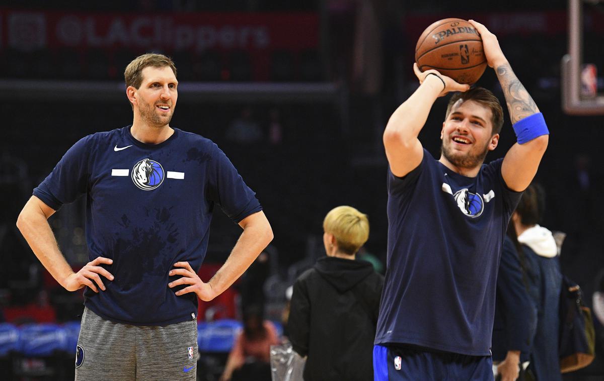 Nowitzki Dončić | Dirk Nowtizki je Dončića izbral med najboljših pet evropskih košarkarjev, ki so kadarkoli igrali v ligi NBA. | Foto Guliverimage