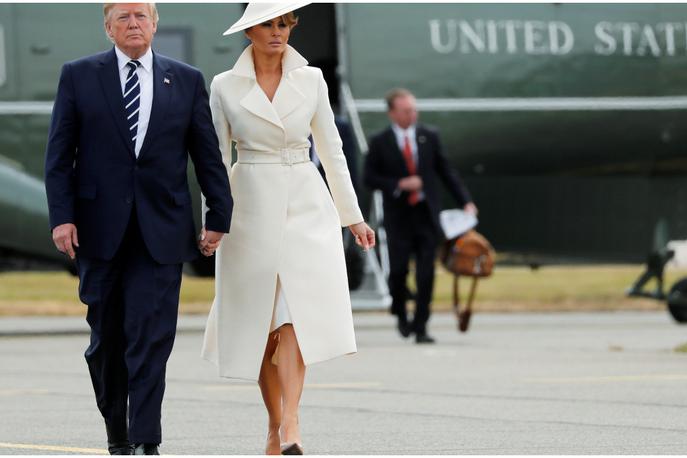 Melania Trump | Melania v kreaciji dvojčic Olsen. | Foto Reuters