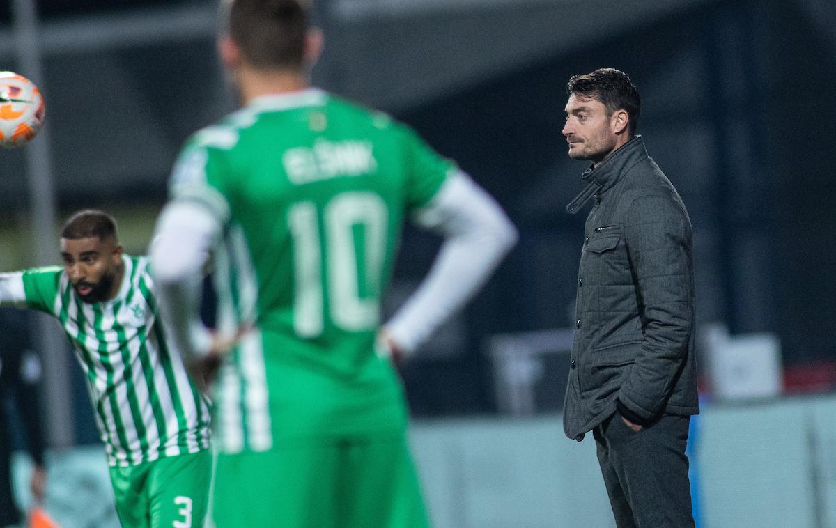 NK Domžale : NK Olimpija Albert Riera | Albert Riera je na dobri poti, da uresniči cilj in Olimpijo popelje do državnega naslova. | Foto Nik Moder/Sportida