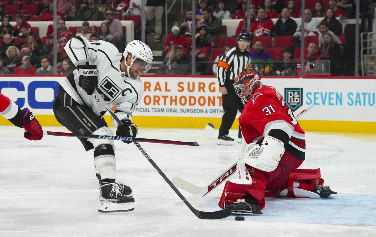 Anže Kopitar | Anže Kopitar se je znova izkazal. Na gostovanju pri zelo močnem tekmecu je prispeval zadetek in dve podaji. | Foto Reuters