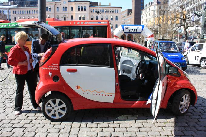 Vsak četrti novi avtomobil na Norveškem je že električni. | Foto: 