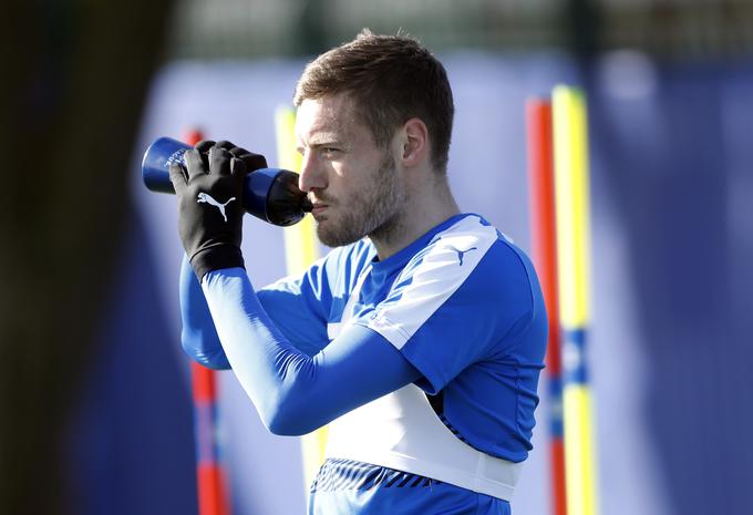 Jamie Vardy se je vrnil v strelsko formo. V središču pozornosti bo tudi tokrat. | Foto: Reuters