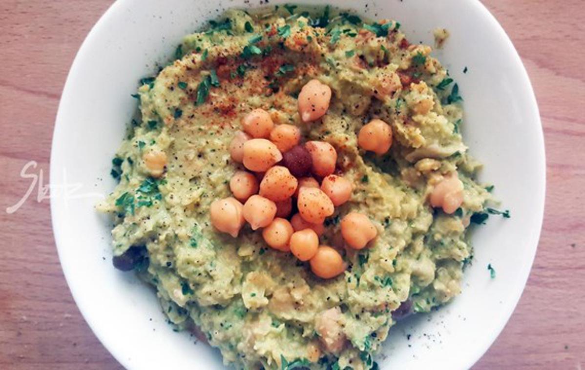 Guacamole in humus