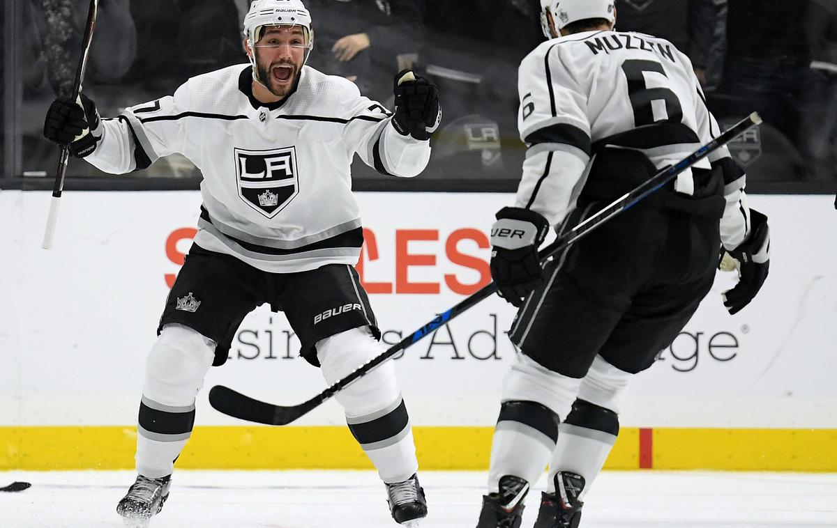 Los Angeles Kings | Los Angeles Kings so z 2:0 premagaki Carolino, a ostajajo na dnu razpredelnice v ligi NHL. | Foto Getty Images