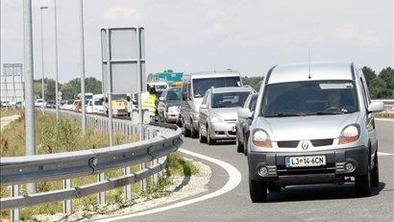 Promet bo povečan, a daljših zastojev danes ni pričakovati