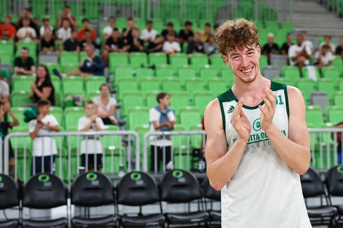 Cedevita Olimpija Žiga Daneu | Žiga Daneu je odločen, da se dokaže ter si izbori prve minute v ligi ABA in EuroCupu. | Foto www.alesfevzer.com