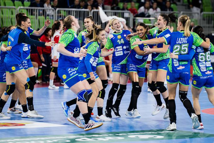 EHF Euro22: Slovenija - Hrvaška | Slovenke so ugnale ekipo Hrvaške. | Foto Grega Valančič/Sportida