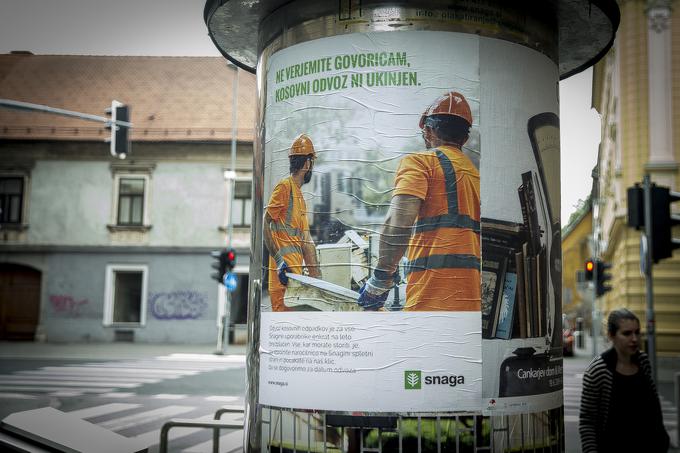 V problematiki ravnanja z odpadki je ob sistemskih rešitvah pomembna tudi ozaveščenost, poudarjajo okoljevarstveniki. Ravno te dni pa je v Ljubljani mogoče opaziti informativne plakate, ki sporočajo možnosti odvoza kosovnih odpadkov, ki je enkrat na leto brezplačen, le naročiti ga morate. | Foto: Ana Kovač