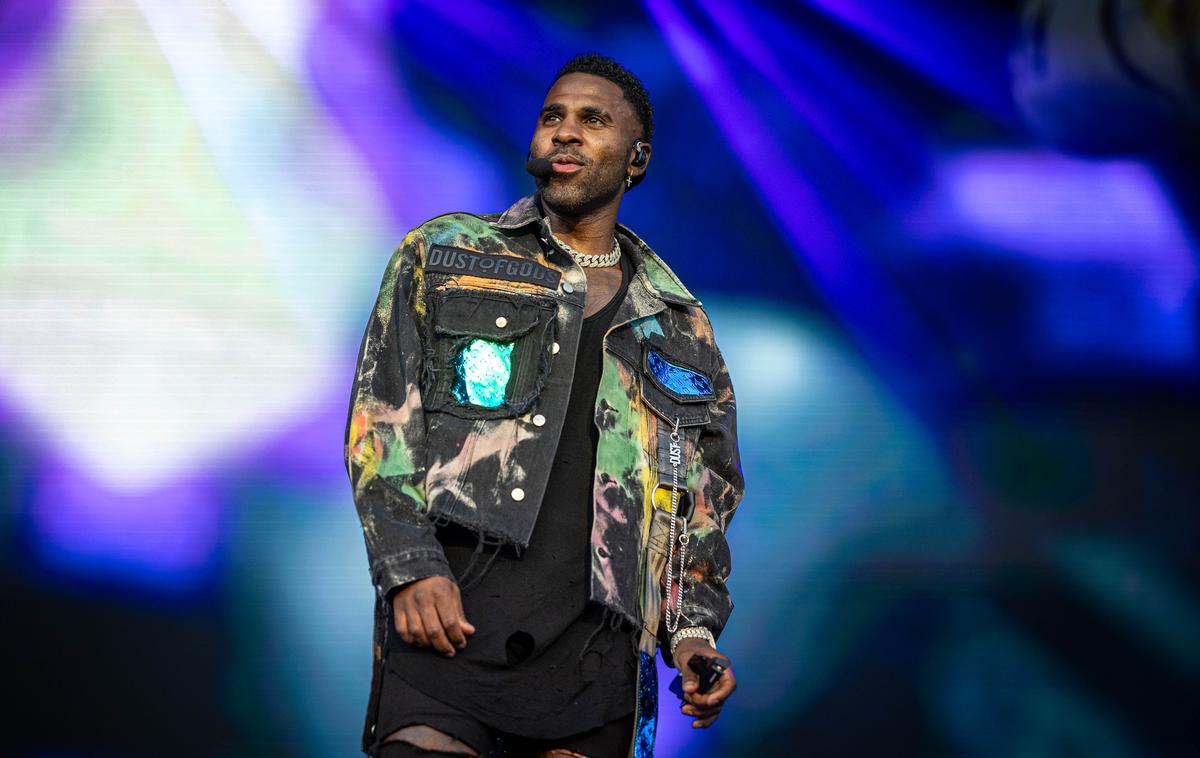 Jason Derulo | Štiriintridesetletni pevec se je na obtožbe odzval na svojem profilu na Instagramu, kjer je v videoposnetku dejal, da običajno tega ne bi komentiral, vendar so obtožbe "popolnoma napačne in škodljive".  | Foto Guliverimage