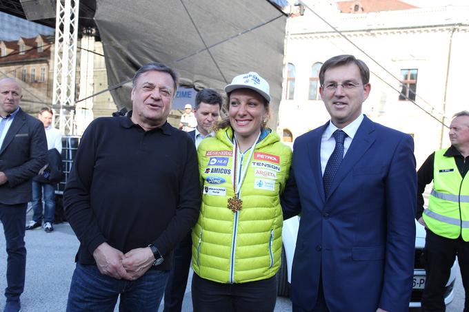 "Šport ima tiste vrednote, ki se jih moramo naučiti, da bomo lahko povezani skupaj šli naprej," je v nagovoru športnikom dejal predsednik vlade Miro Cerar. | Foto: Urban Urbanc/Sportida