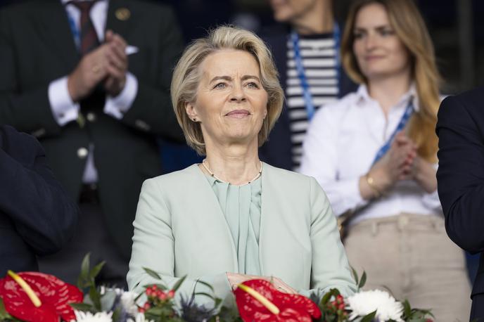 Ursula Von Der Leyen | Ursula von der Leyen bo v okviru turneje obiskala vseh šest balkanskih držav, ki si prizadevajo za vstop v EU. Po Tirani in Skopju odhaja v Bosno in Hercegovino, kjer bo že danes obiskala Jablanico in si ogledala območje, ki so ga v začetku meseca prizadele poplave s plazovi. V petek bo v Sarajevu in nato še v Beogradu, v soboto pa v Prištini in Podgorici, kjer bo tudi sklenila obisk. | Foto Guliverimage