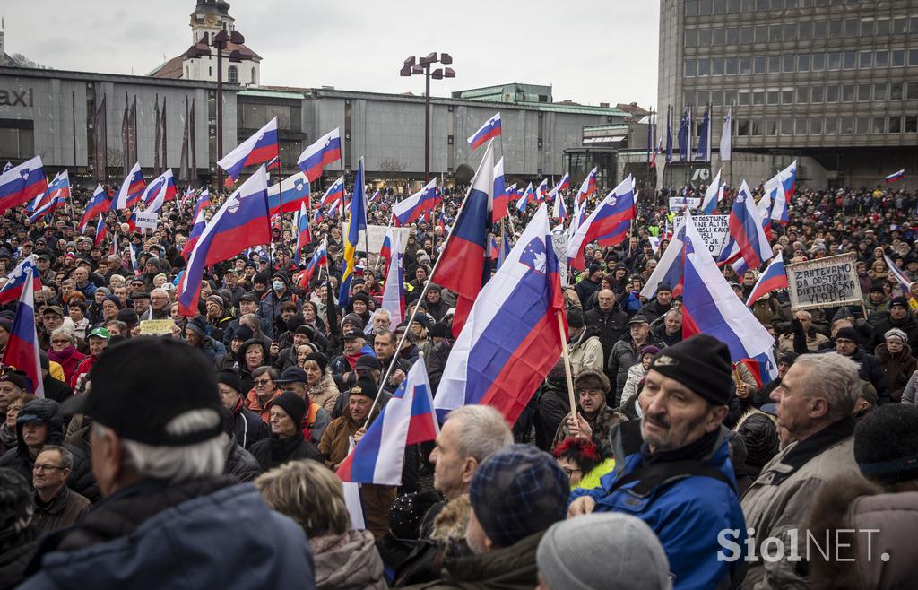 Protestni shod upokojencev, ki ga je pripravila ljudska iniciativa Glas upokojencev Slovenije. Upokojenci