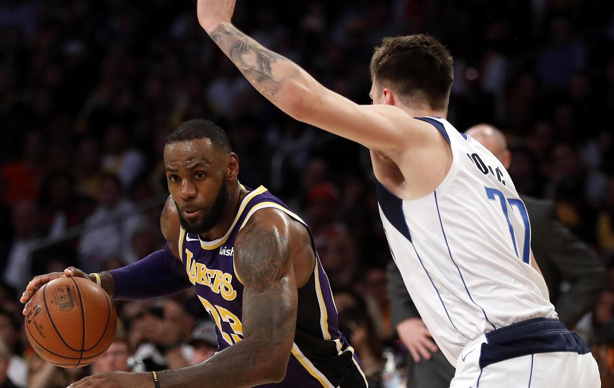 Luka Dončić LeBron James | Luka Dončić je dočakal obračun z vzornikom LeBronom Jamesom. | Foto Getty Images