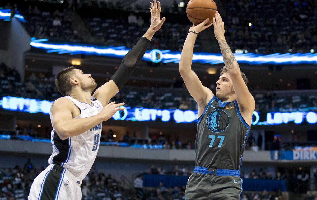 Luka Dončić | Luka Dončić je bil blizu prvega trojnega dvojčka v ligi NBA, a v zadnjih 15 minutah ni igral. | Foto Reuters