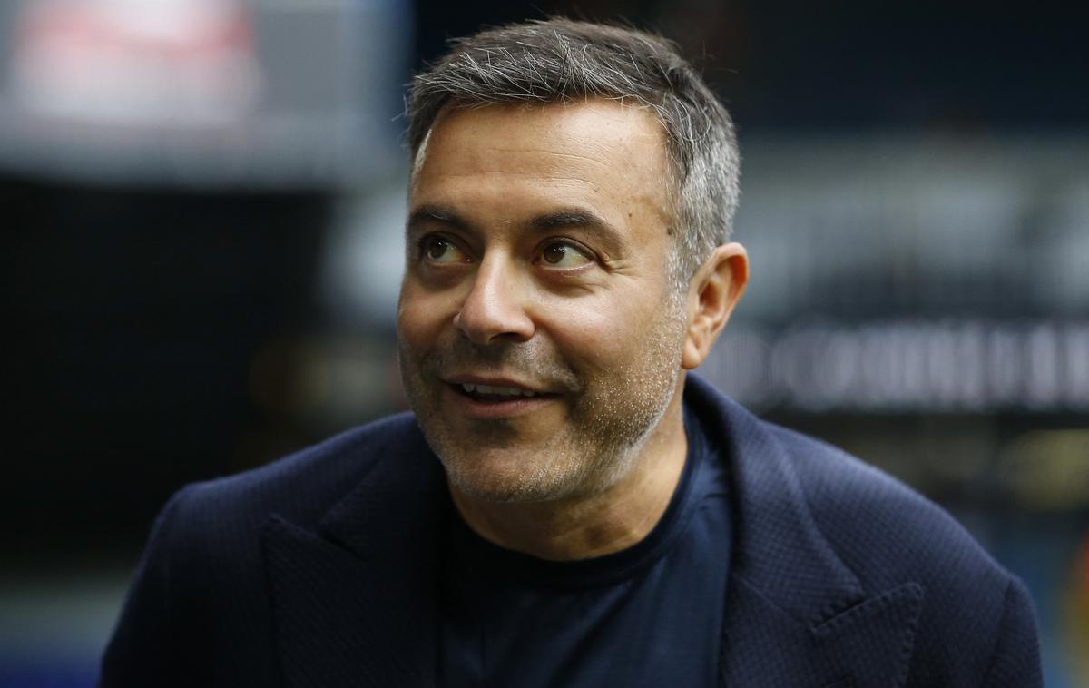 Andrea Radrizzani | Predsednik Leeds Uniteda Andrea Radrizzani je pričakoval, kako bo Bamba Dieng prestopil prag Elland Roada, a ... | Foto Reuters