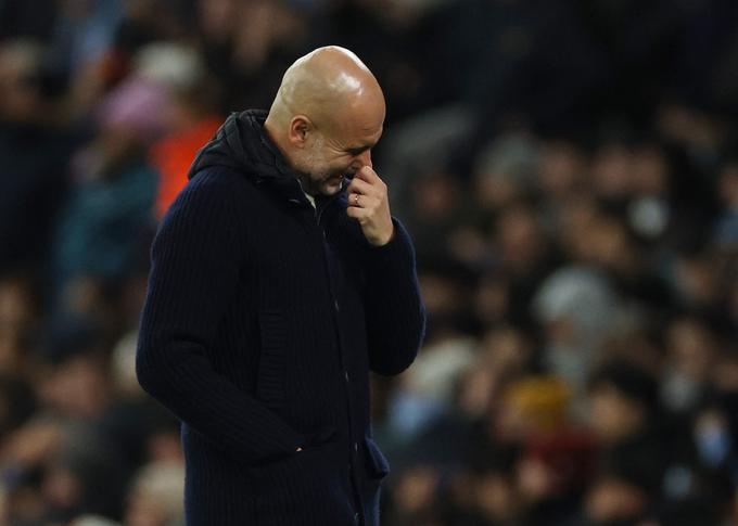 Guardiola se je ob polčasu še lahko držal za glavo, na koncu pa si oddahnil. | Foto: Reuters