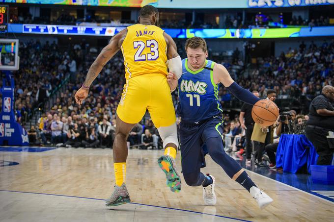 LeBron James in Luka Dončić bosta na tekmi vseh zvezd soigralca. | Foto: Reuters