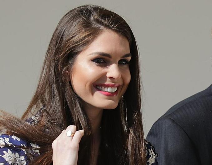 Hope Hicks se je zareklo, da je morala ob Trumpu, ki slovi po pretiravanju in laganju, tudi sama izreči "bele laži". | Foto: Getty Images