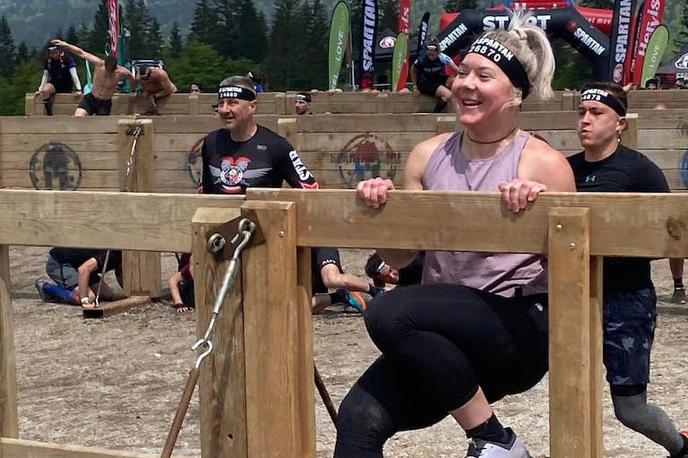 Spartan Race |  Med zmagovalkami je bila tudi alpska smučarka Meta Hrovat. | Foto Nik Bertoncelj